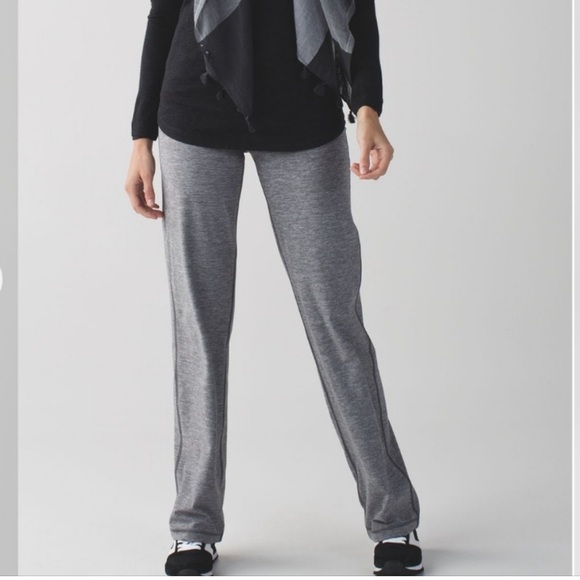 Lululemon Relaxed Fit Pant Heathered Slate Small - Picture 2 of 10